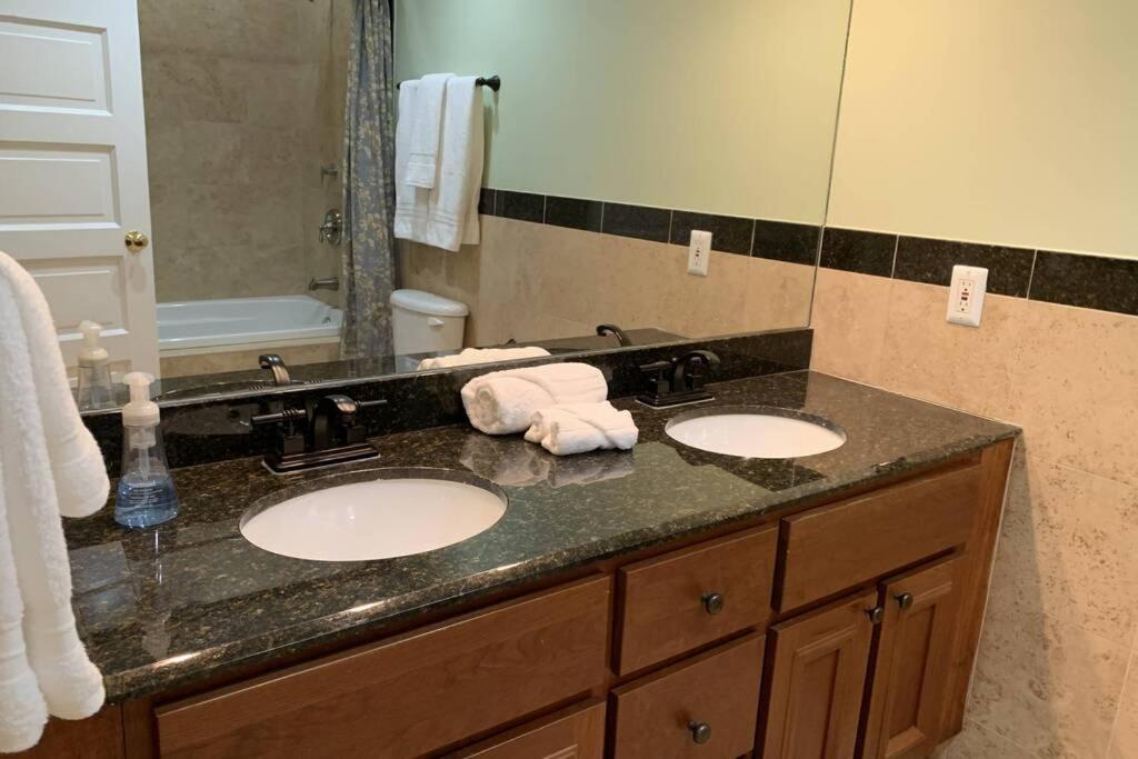 Studio Flat In The Heart Of Downtown Chicago Exterior foto